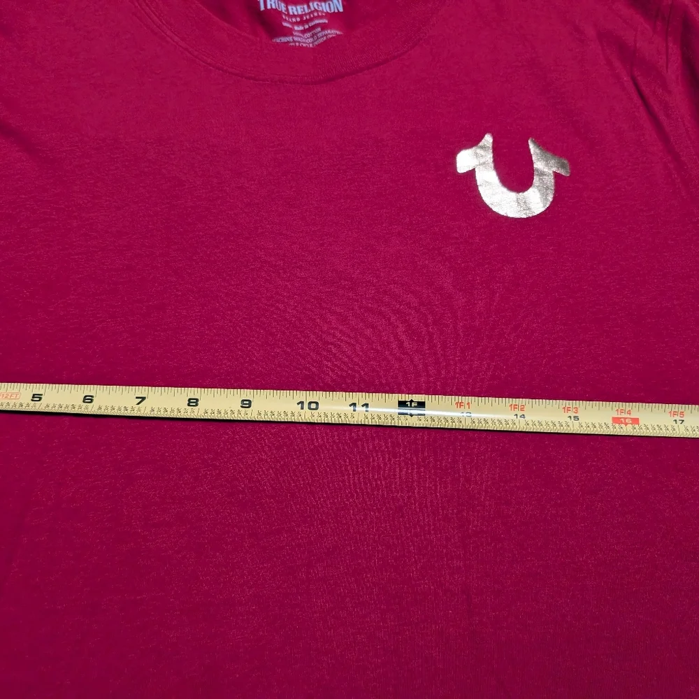 New With Tags Unisex True Religion Red T-Shirt Size Large